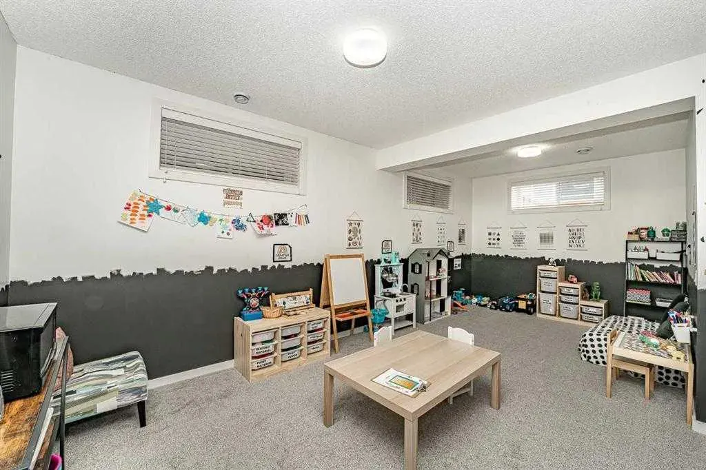 158 Masters Point SE