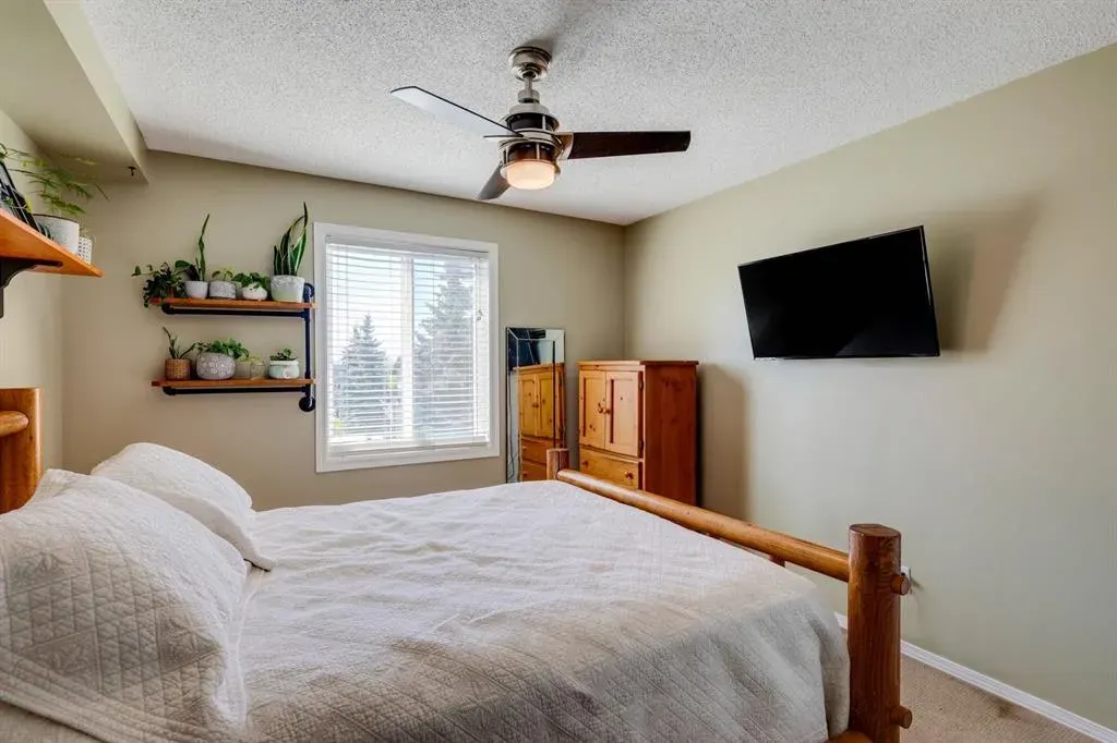 604 8 Street SW, #1311