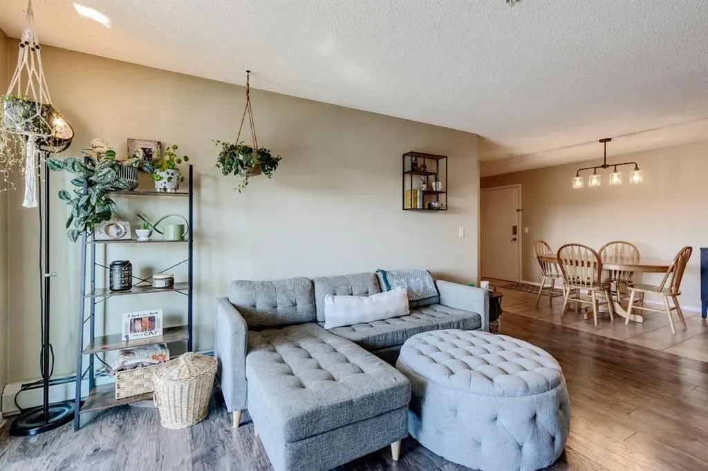 604 8 Street SW, #1311