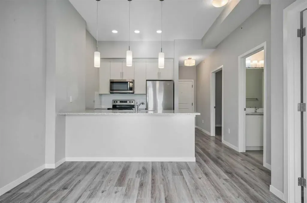 30 Mahogany Mews SE, #411