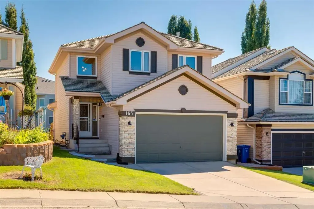 165 Spring Crescent SW