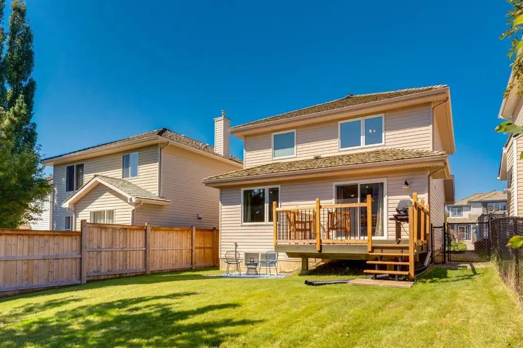 165 Spring Crescent SW