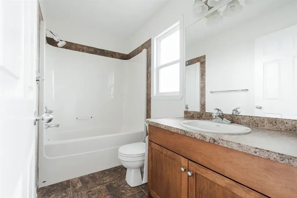254 Rattlepan Creek Crescent