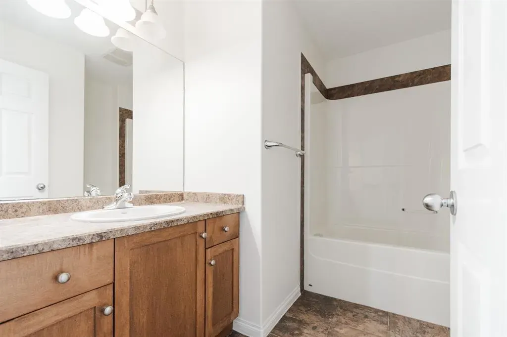 254 Rattlepan Creek Crescent