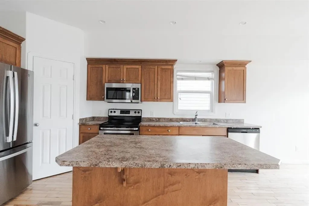 254 Rattlepan Creek Crescent
