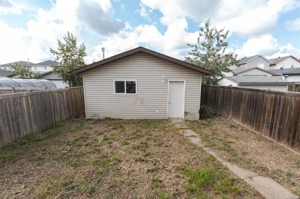 254 Rattlepan Creek Crescent