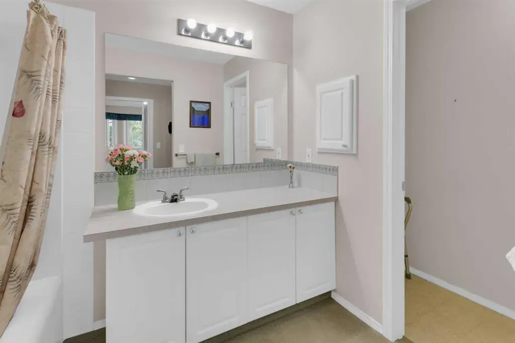 2850 51 Street SW, #203