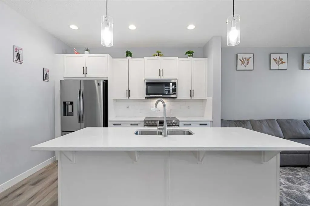 188 Evanston Hill NW