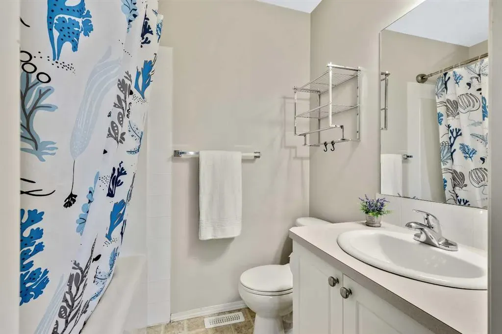 105 Prairie Sound Circle NW