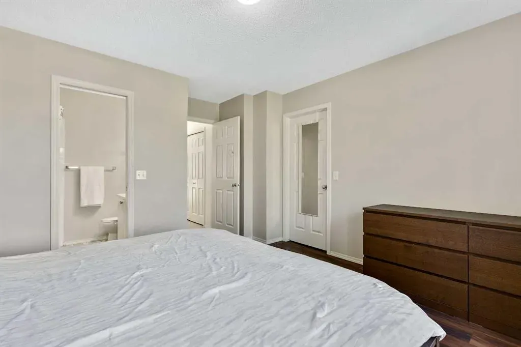 105 Prairie Sound Circle NW