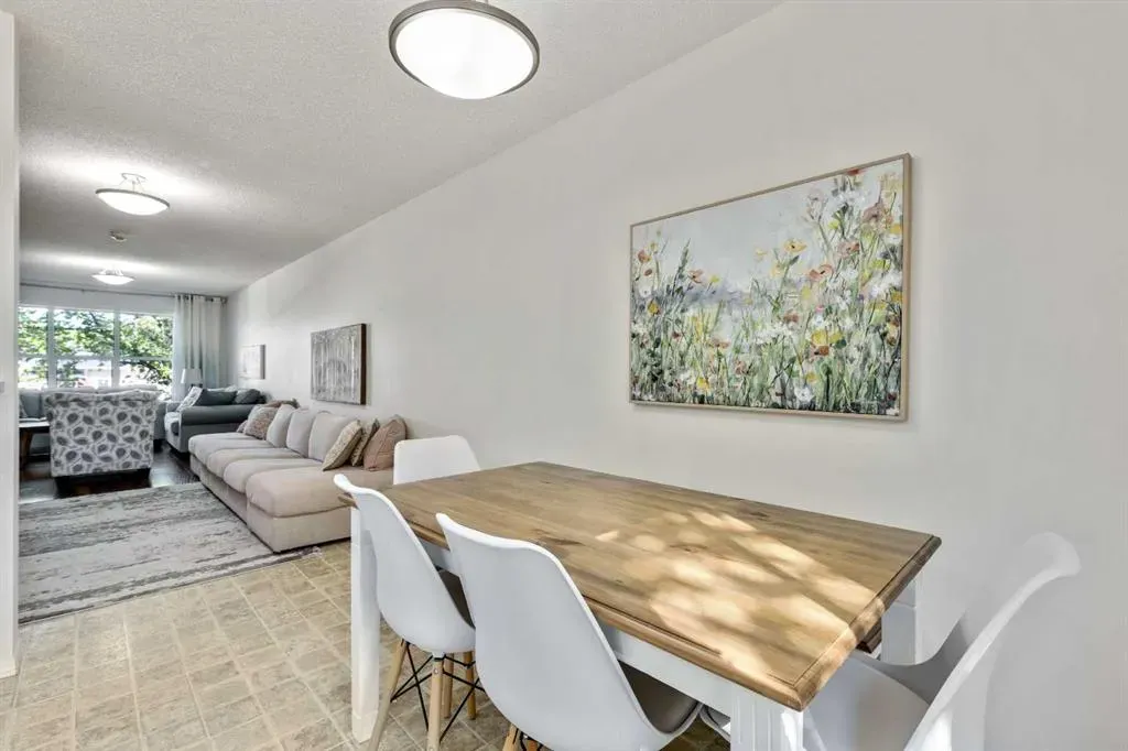 105 Prairie Sound Circle NW