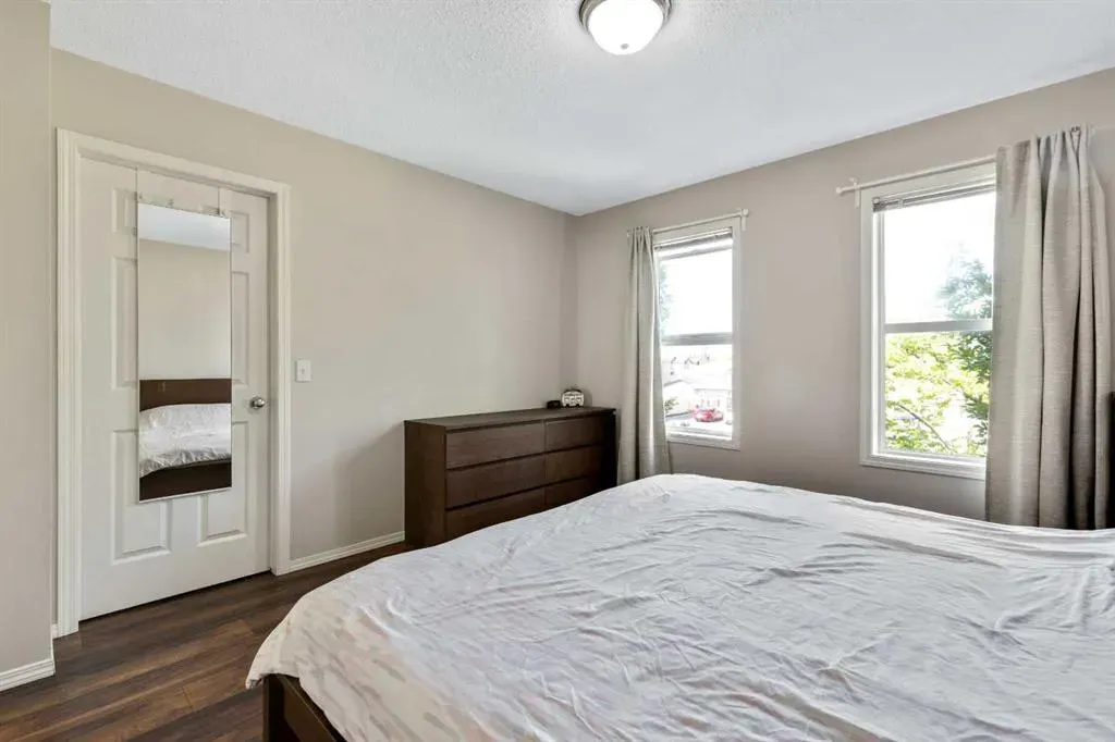 105 Prairie Sound Circle NW