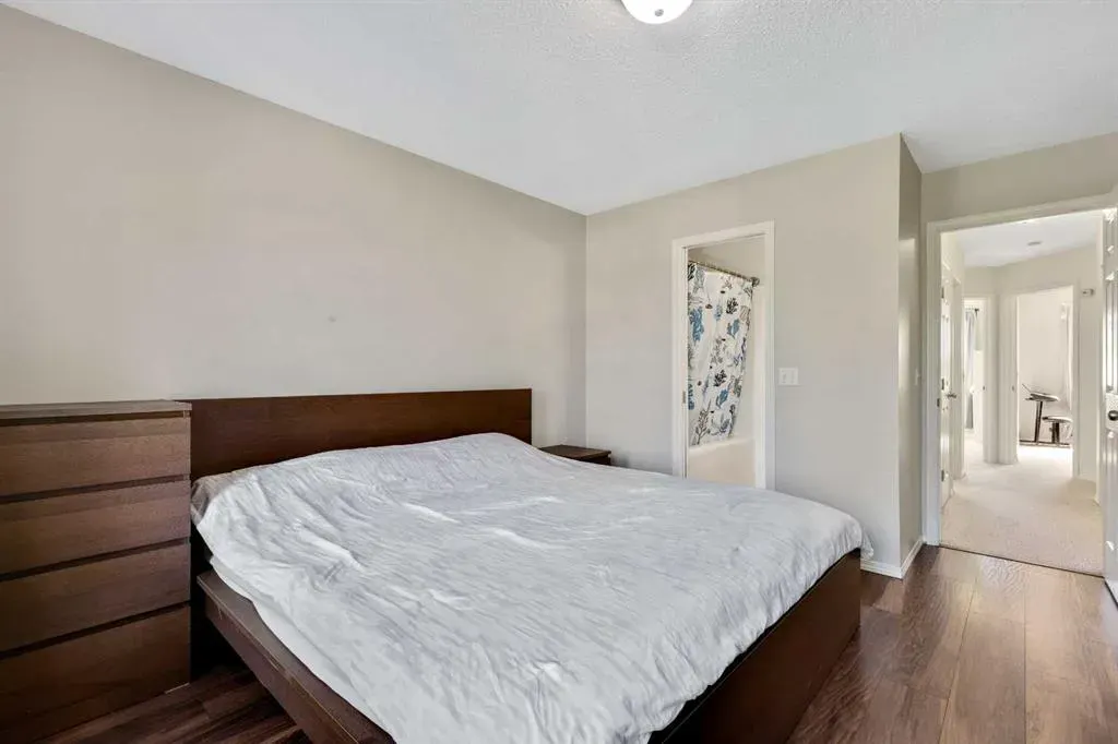 105 Prairie Sound Circle NW