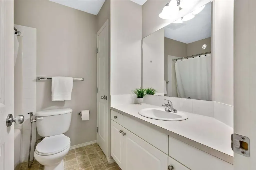 105 Prairie Sound Circle NW