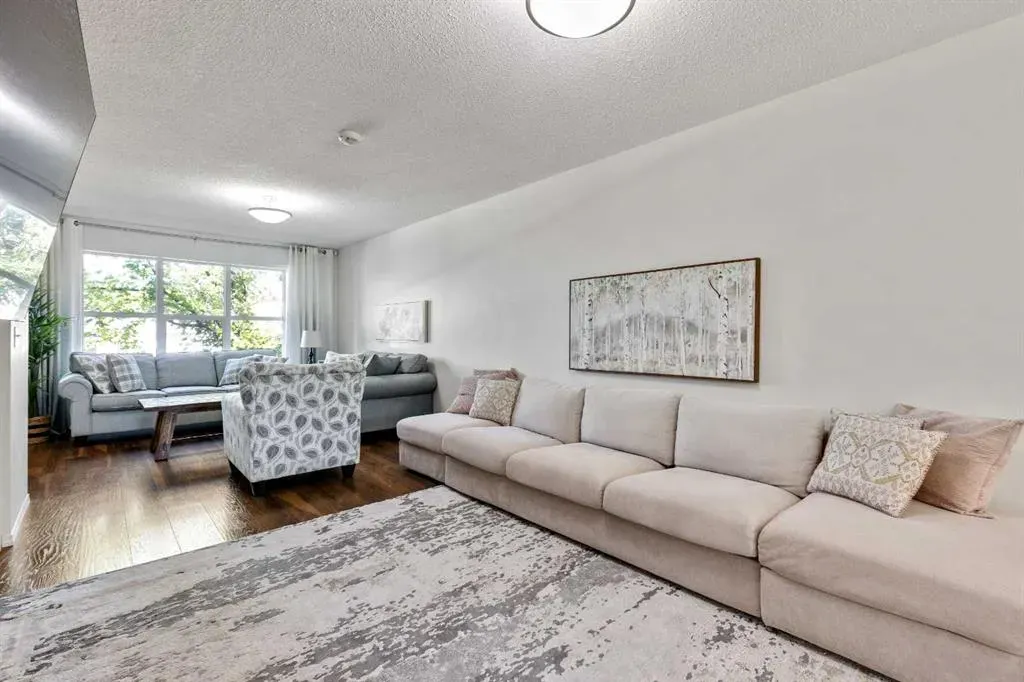 105 Prairie Sound Circle NW