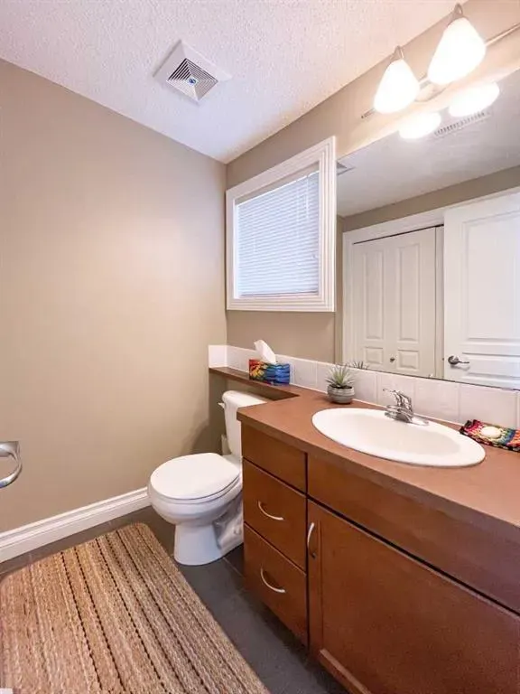 153 Rockyledge Rise NW, #14