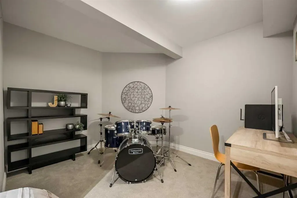 167 Cranwell Close SE
