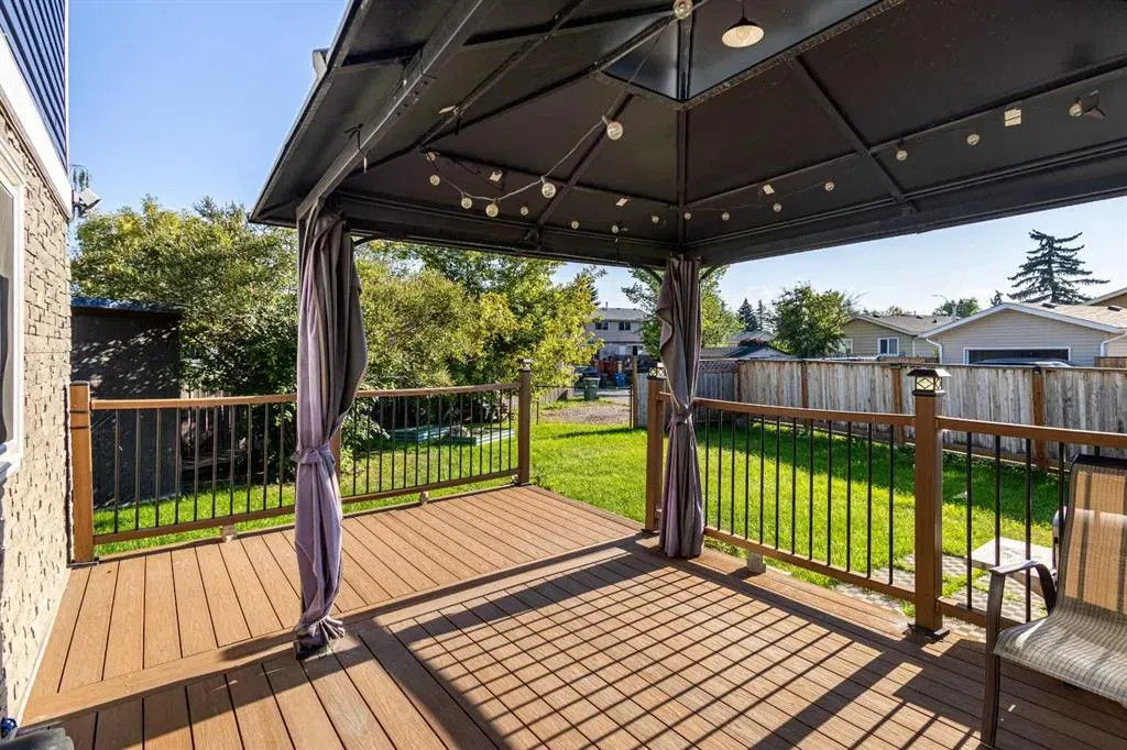 32 Erin Mount Crescent SE