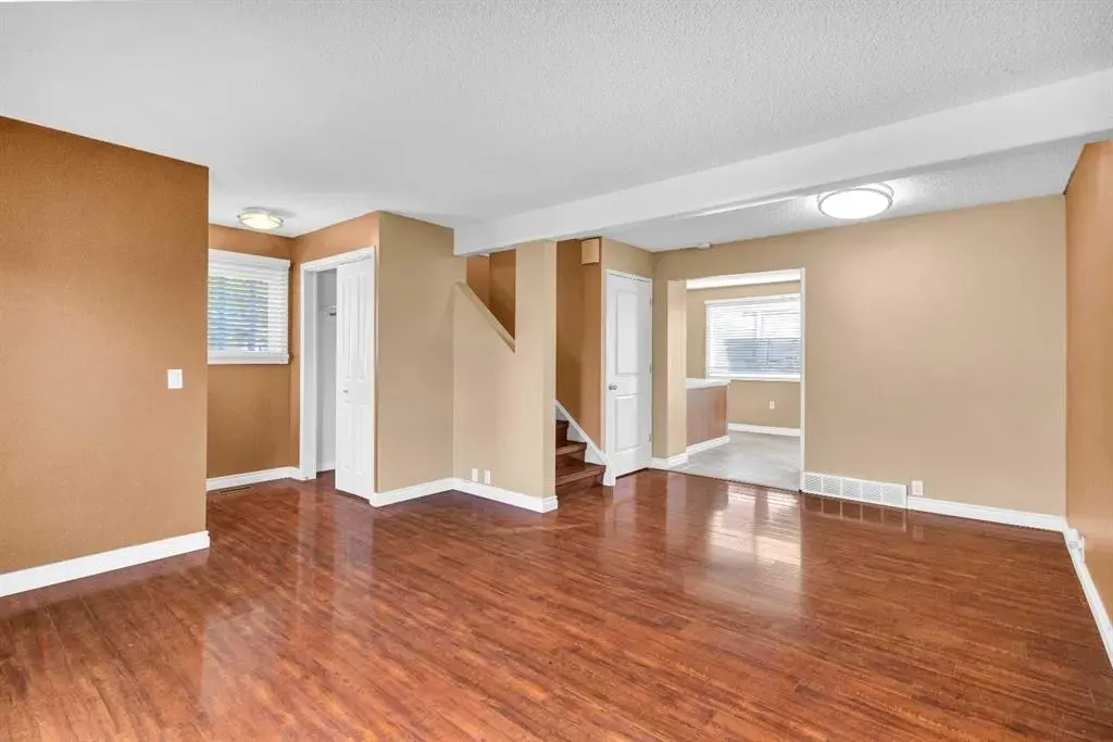 32 Erin Mount Crescent SE