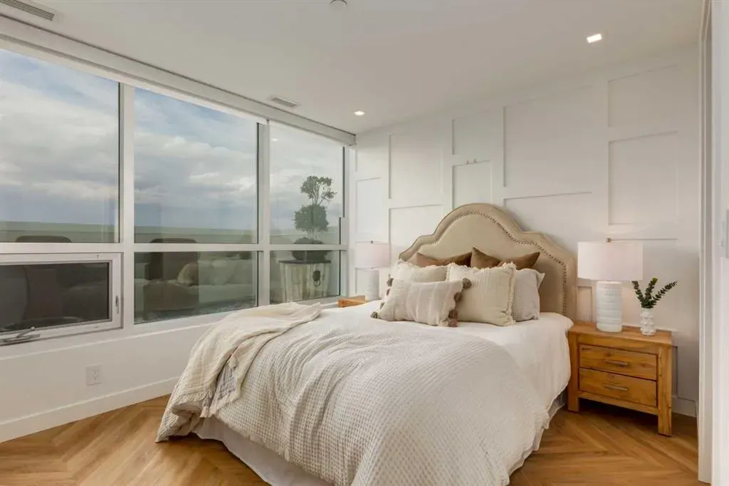 8445 Broadcast Avenue SW, #701