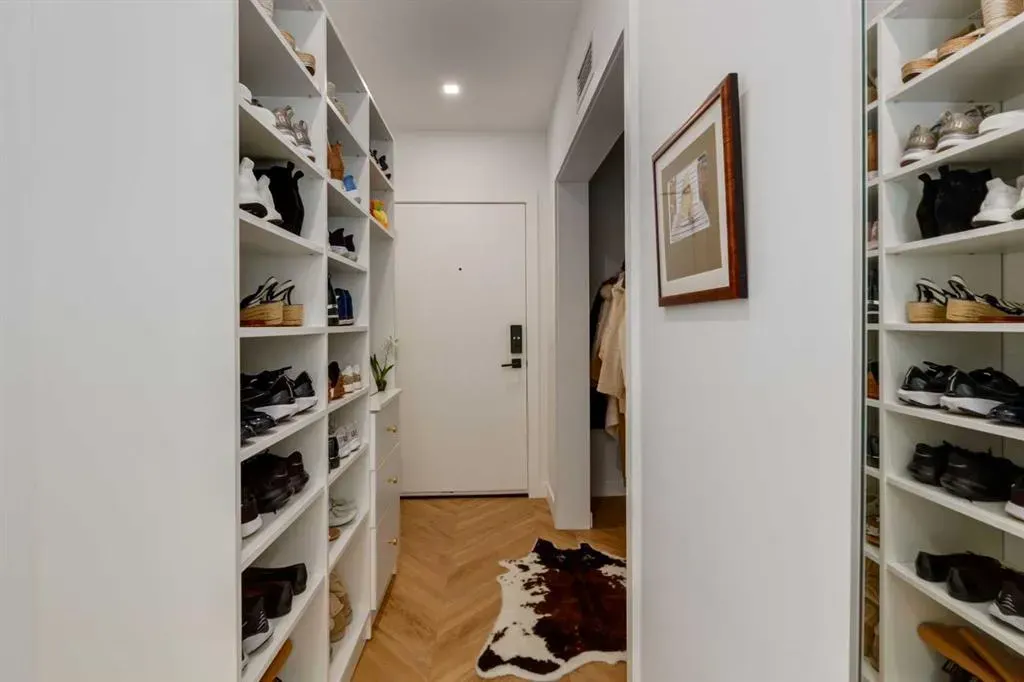 8445 Broadcast Avenue SW, #701
