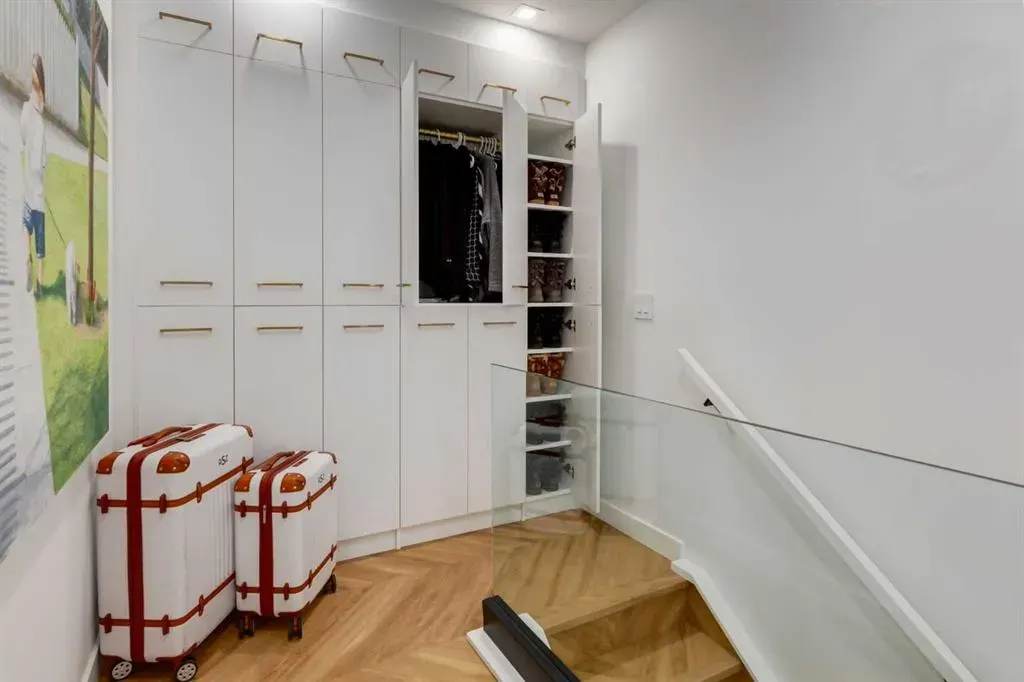 8445 Broadcast Avenue SW, #701