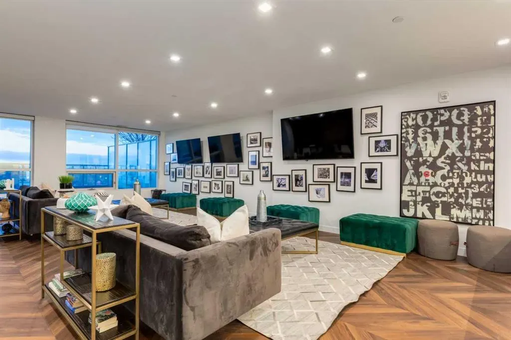8445 Broadcast Avenue SW, #701