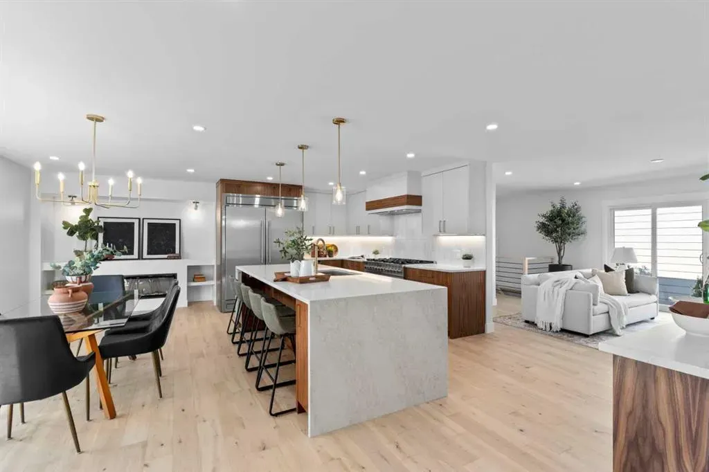 1275 Lake Sundance Crescent SE