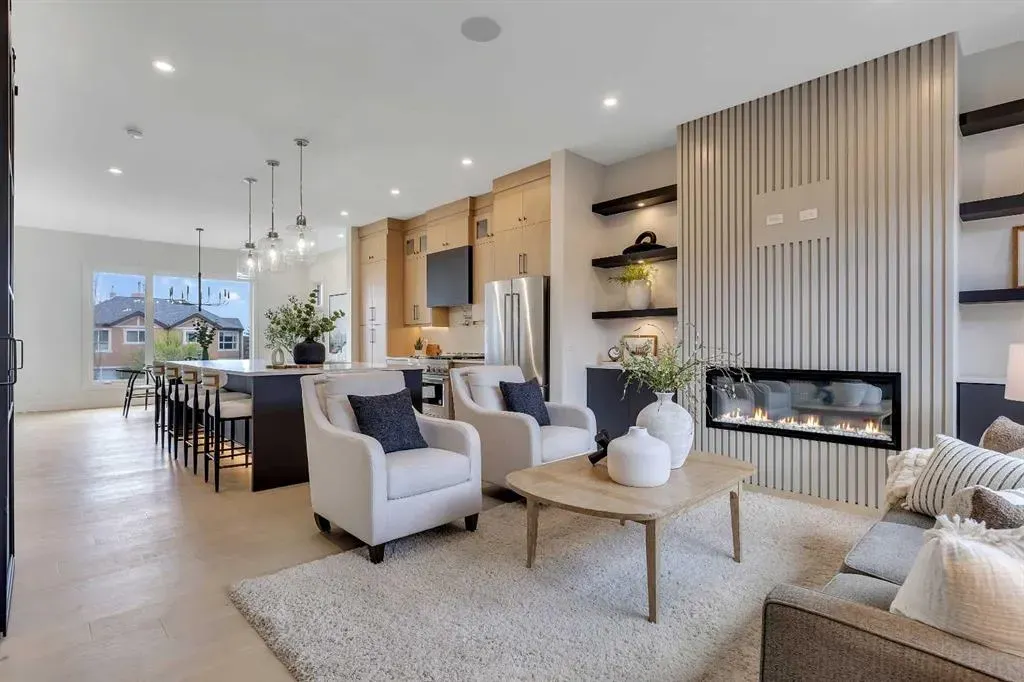 42 Collingwood Place NW