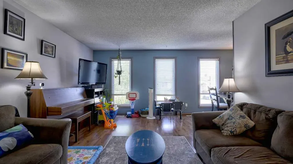 88 Summerfield Close SW