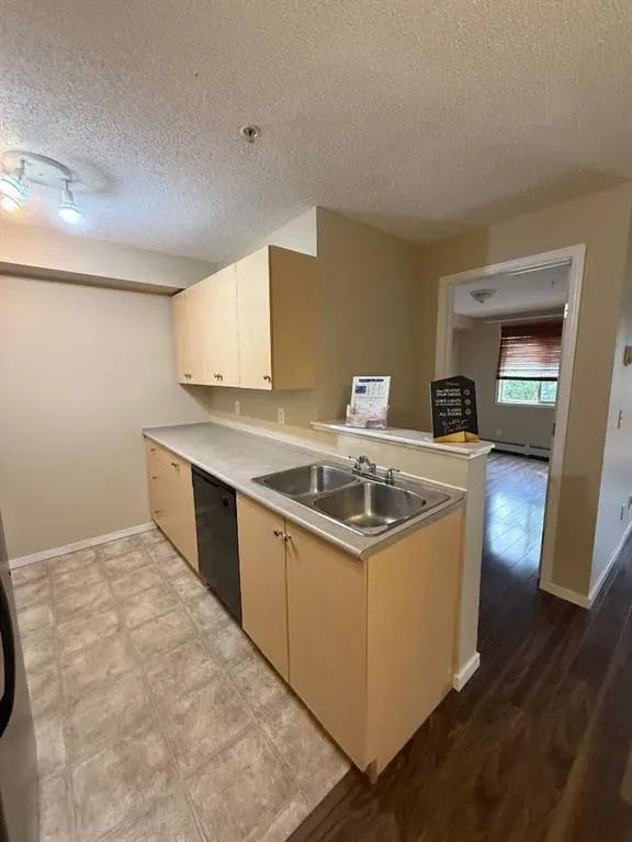 8 Bridlecrest Drive SW, #1215