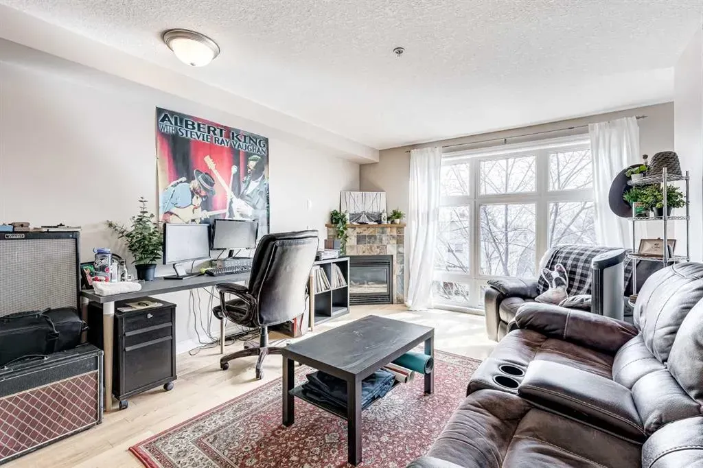 725 4 Street NE, #304