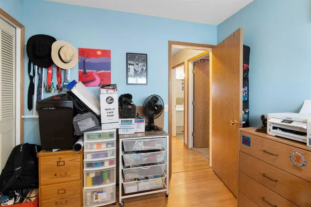 4147 Maryvale Drive NE