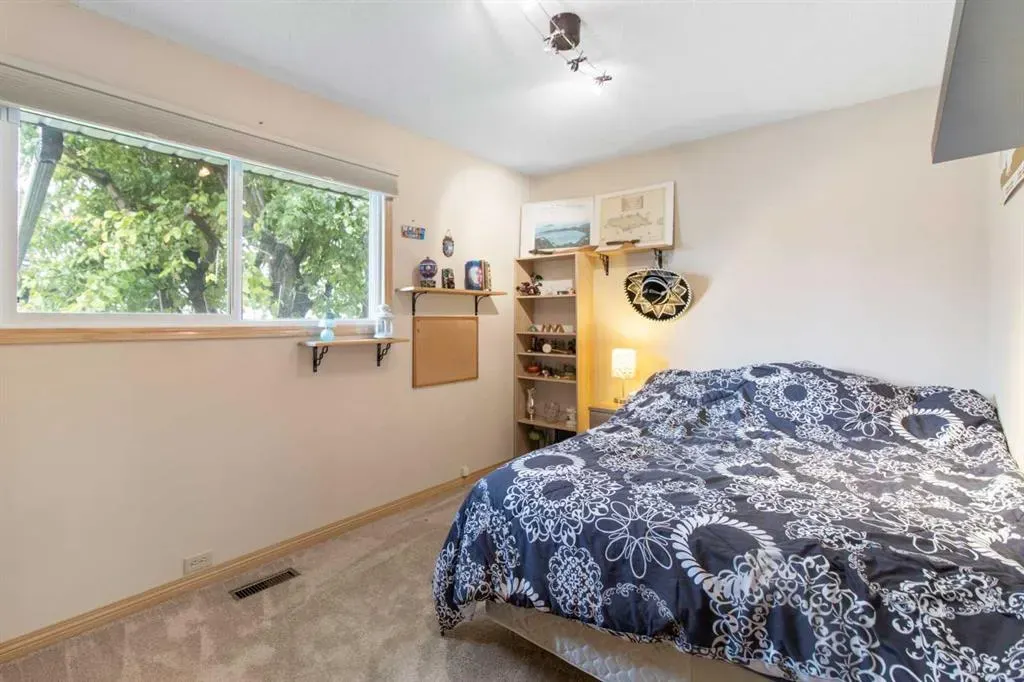 4147 Maryvale Drive NE
