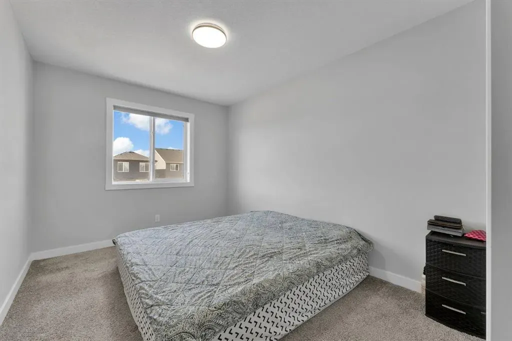 67 Corner Glen Gardens NE