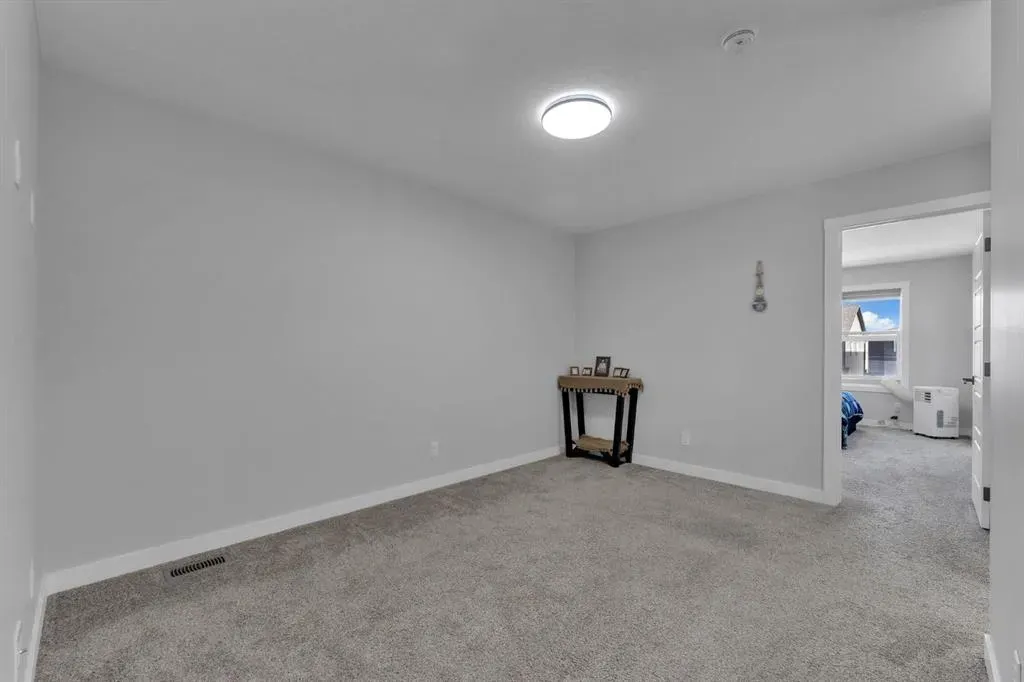 67 Corner Glen Gardens NE