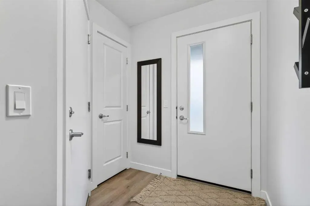 16 Evanscrest Park NW, #104