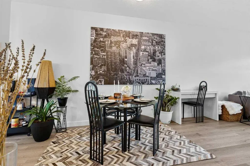 16 Evanscrest Park NW, #104