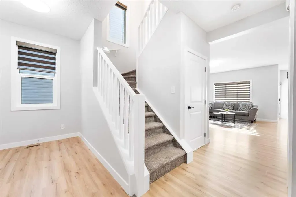 95 Cornerbrook Common NE