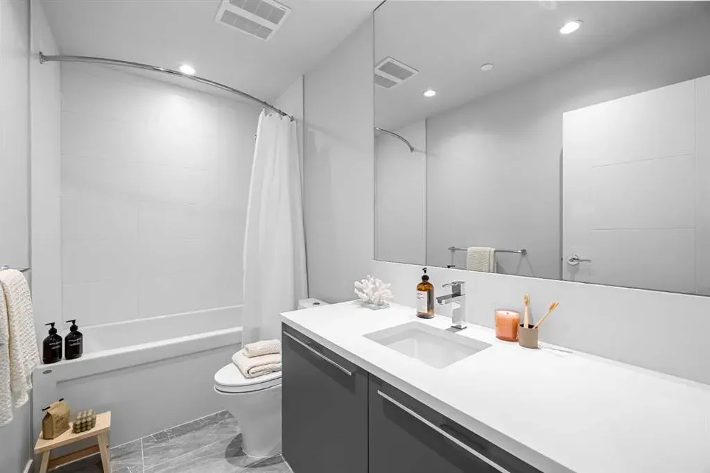 530 3 Street SE, #2204