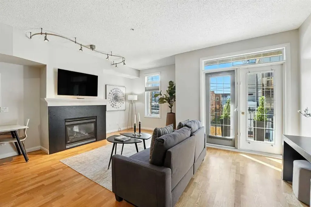 527 15 Avenue SW, #202
