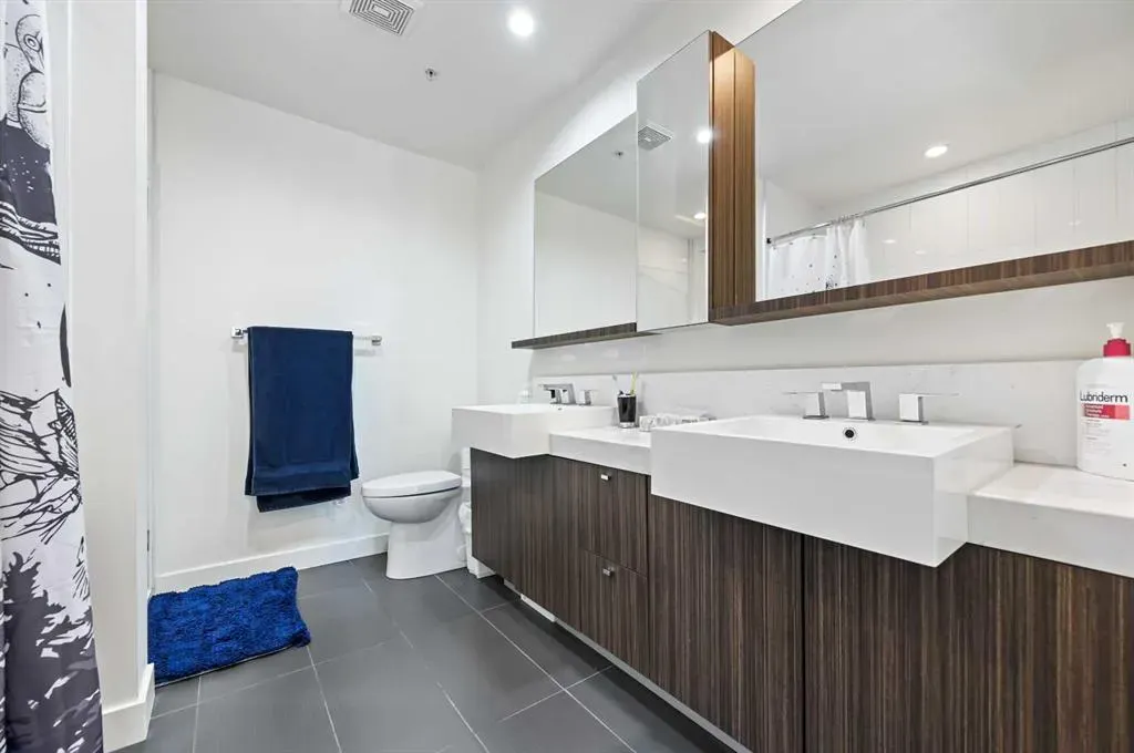626 14 Avenue SW, #1111
