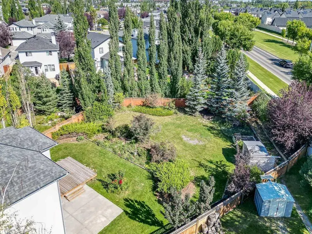 14 Crystalridge Bay