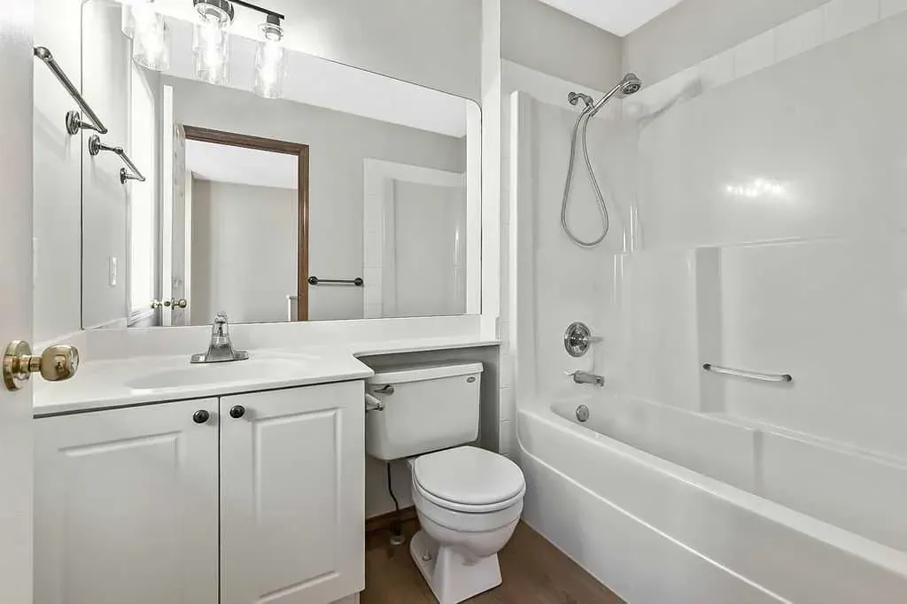 14 Crystalridge Bay