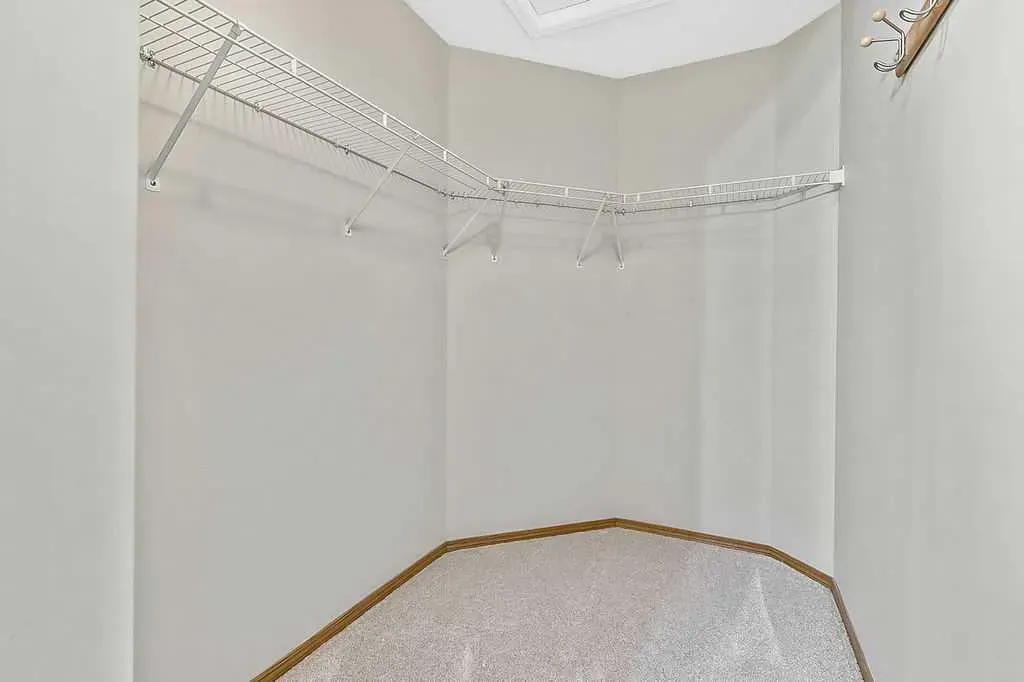 14 Crystalridge Bay