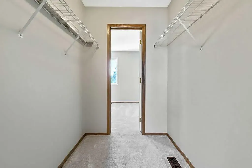 14 Crystalridge Bay
