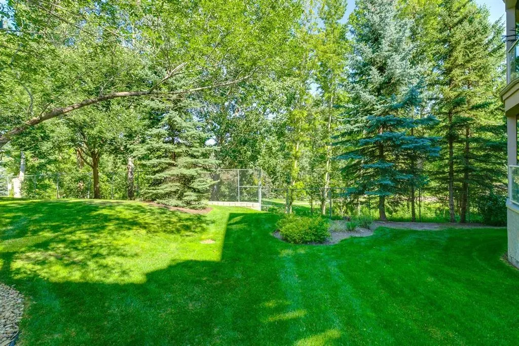 10 Hemlock Crescent SW, #304