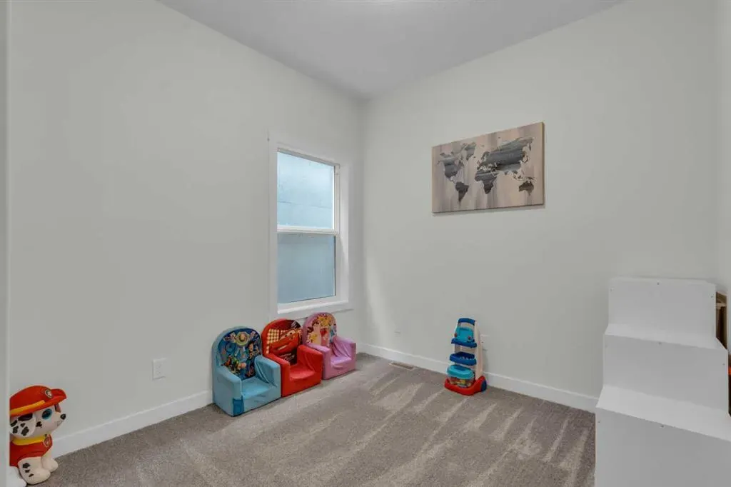 35 Versant View SW