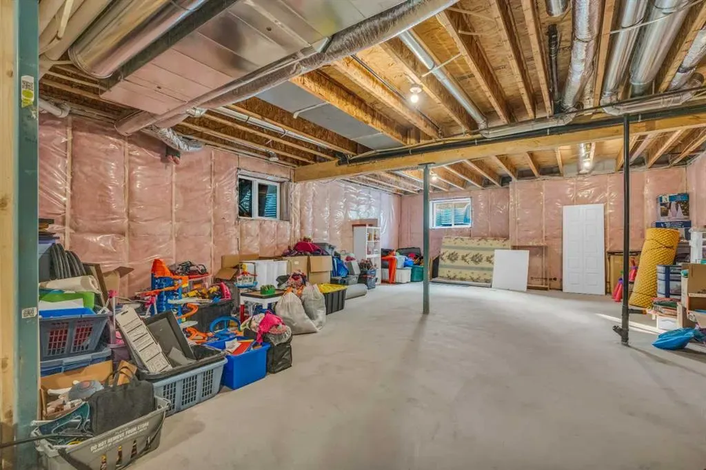 35 Versant View SW