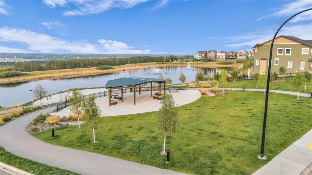 35 Versant View SW